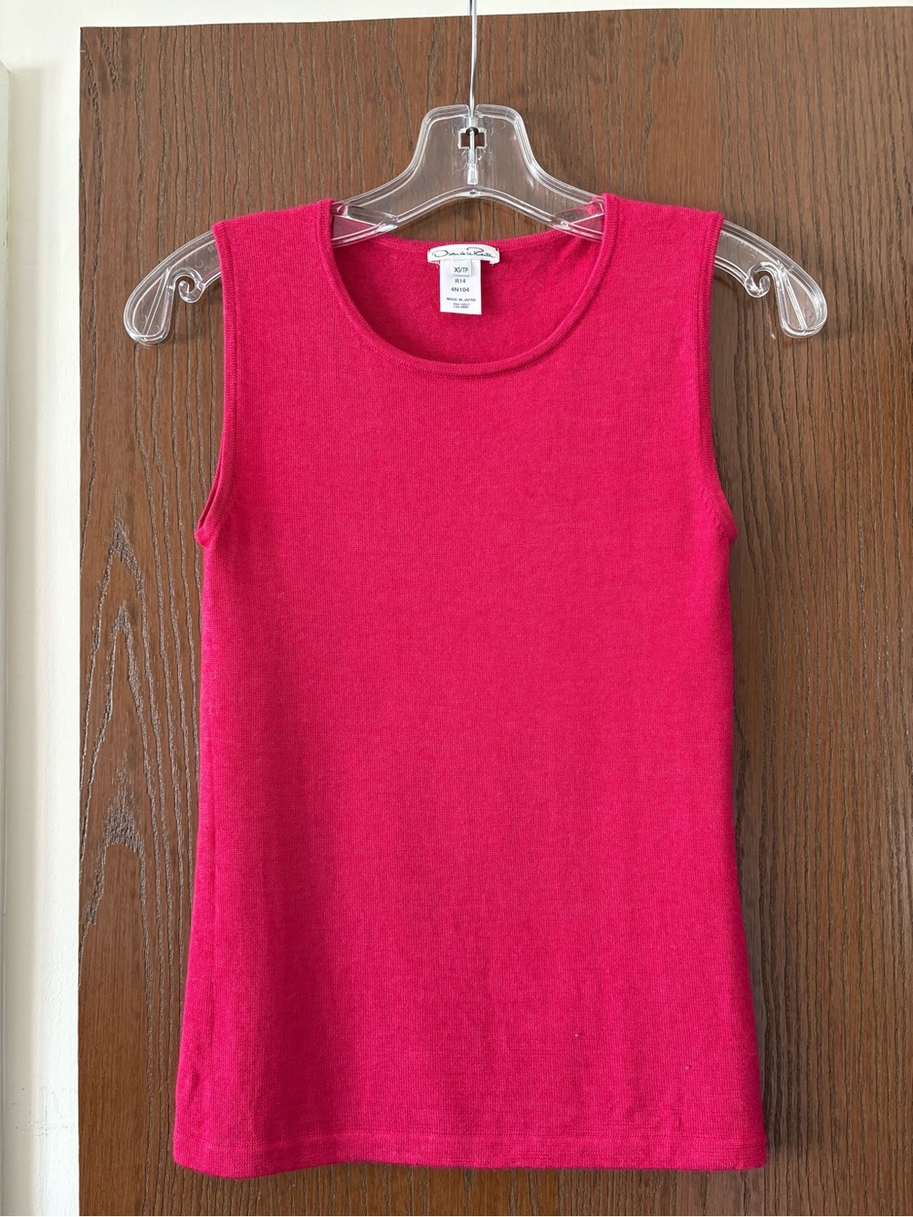 Oscar de la Renta Hot Pink Sleeveless Cashmere Silk Knit Tank